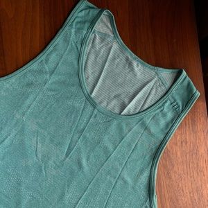 Lululemon Men’s Camo Metal Vent Tech Tank